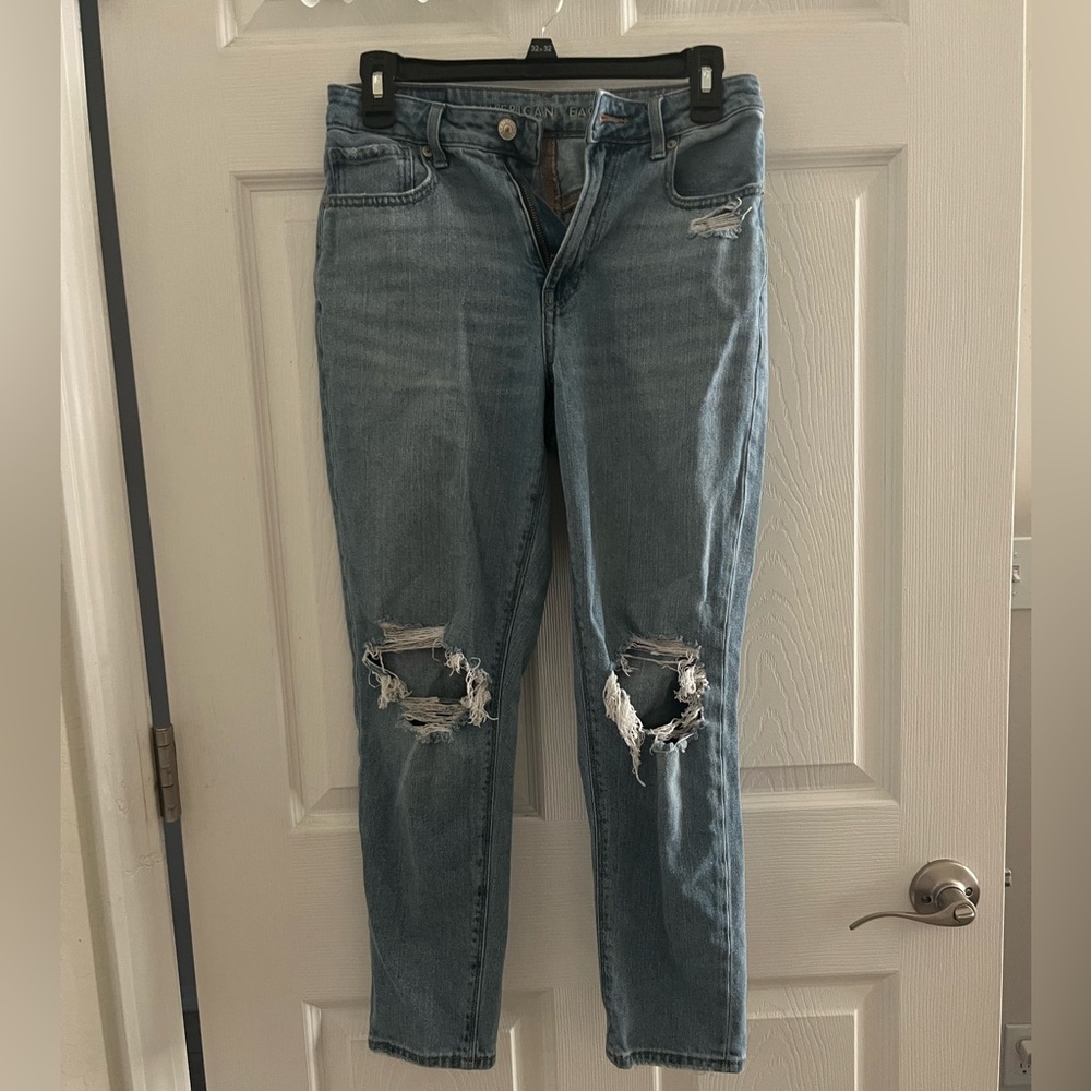 American Eagle mom jeans